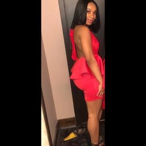 Meet your Posher, Alonna